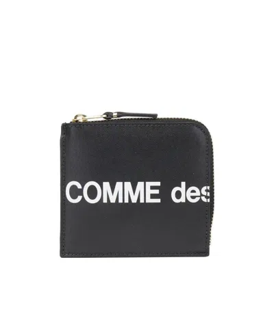 COMME DES GARÇONS COMME DES GARÇONS WALLET LOGO PRINTED ZIPPED WALLET