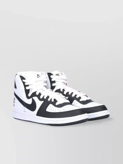 Comme Des Garçons Low Top Sneakers Contrast Panels In White