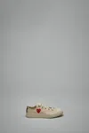 Comme Des Garçons Play Small Red Heart Low Top Kids In White