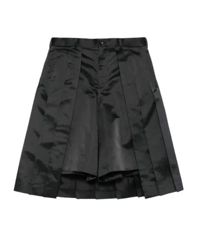 Comme Des Garçons Pleated Shorts In Black
