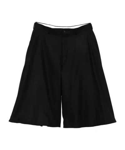 Comme Des Garçons Pleated Shorts In Black