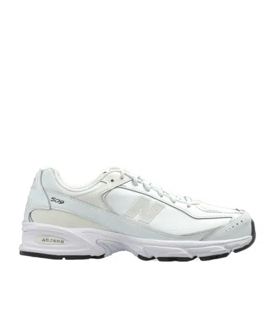 Comme Des Garçons Round-toe Sneakers In White
