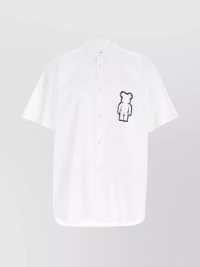 COMME DES GARÇONS SHIRT BE@RBRICK GRAPHIC PRINT SHORT SLEEVES