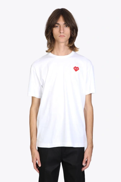 Comme Des Garçons Shirt Mens T-shirt Short Sleeve Knit White T-shirt With Pixel Heart Patch.