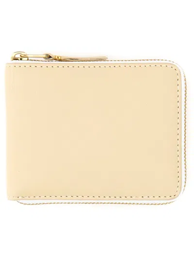 Comme Des Garçons Leather Wallet With Coin Pocket And Multiple Card Slots In White