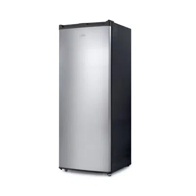 Commercial Cool Ccfe Series  Portable 6 Cu. Ft. Undercounter Upright Freezer With Adjustable Temperat In Black With Vcm Door