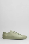 COMMON PROJECTS ACHILLES LOW SNEAKERS IN GREEN LEATHER