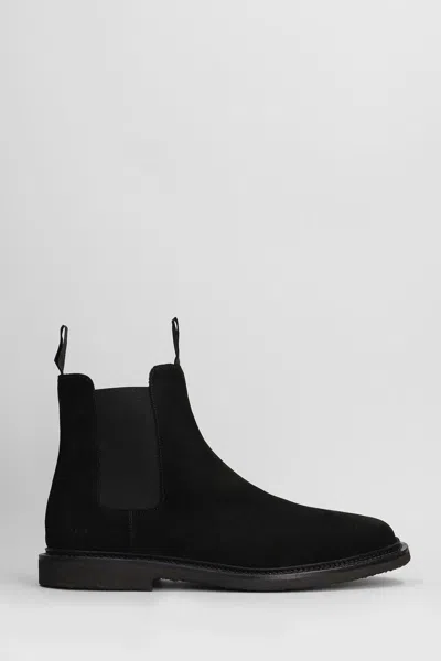 Common Projects Chelsea Ankle Boots In Black