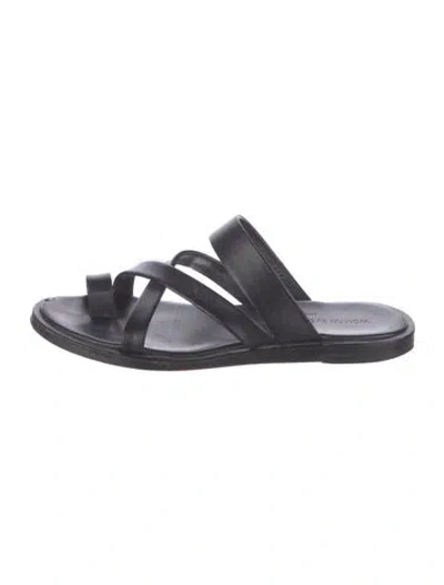 Pre-owned Common Projects Leather Slides In Black