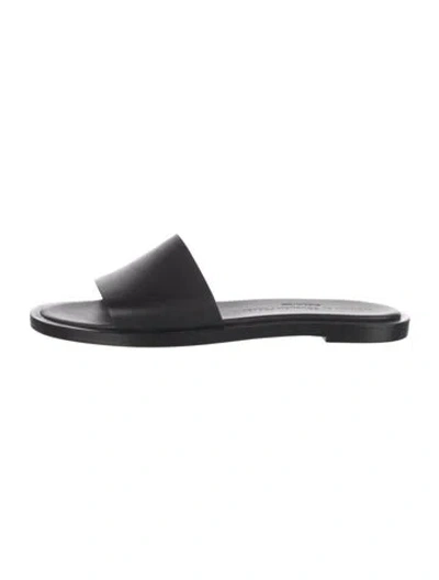 Pre-owned Common Projects Leather Slides In Black