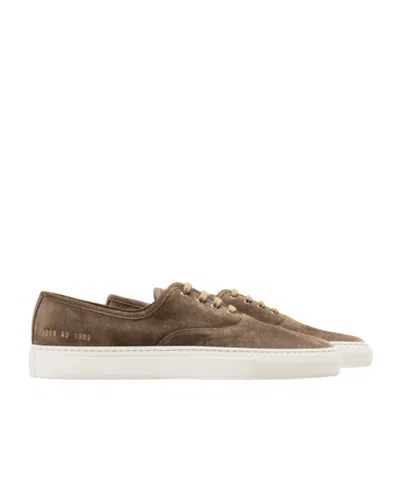 Common Projects Logo Low-top Casual Shoes In Brown