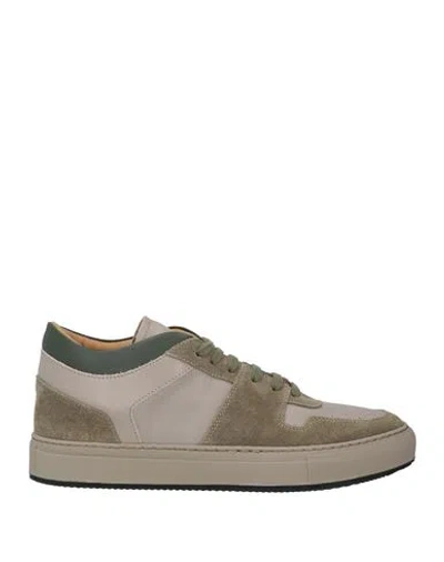 Common Projects Man Sneakers Dove Grey Size 6 Soft Leather In Gray