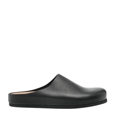 COMMON PROJECTS ROUND-TOE MULES