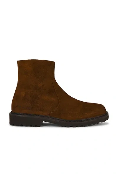 Common Projects Suede Zipper Boot Piuma In Brown