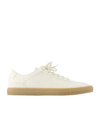 Common Projects Tennis Low-top Sneakers In Burgundy