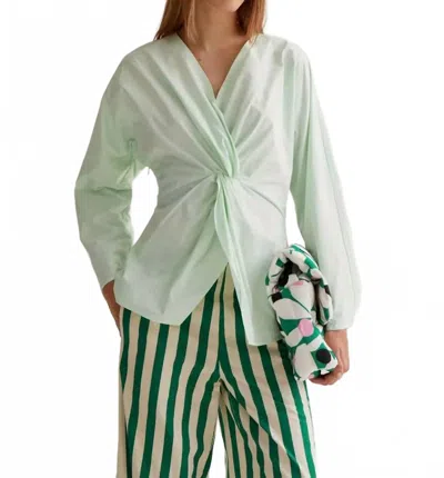 Compañía Fantástica Mint Twist Top In Green