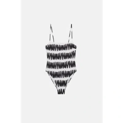 Compañía Fantástica Summer Vibes Striped Straight Neckline Swimsuit In Black