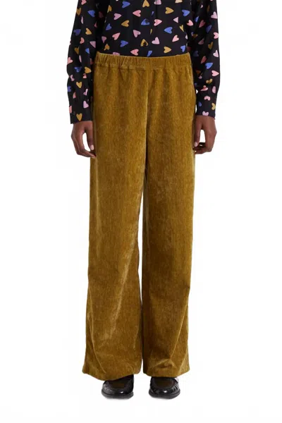 Compañía Fantástica Terciopelo Pants In Green In Yellow