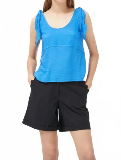 Compañía Fantástica Textured Crepe Top In Blue