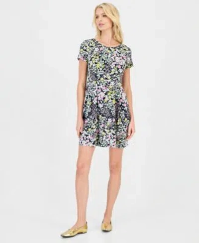 Connected Petite Floral Print Pintuck Short Sleeve Dress In Blue