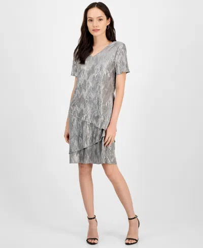 Connected Petite Tiered Short-sleeve V-neck Dress In Gray