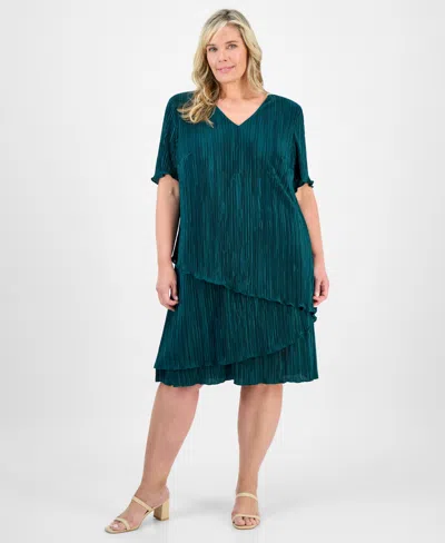 Connected Plus Size V-neck Short-sleeve Tiered Dress
