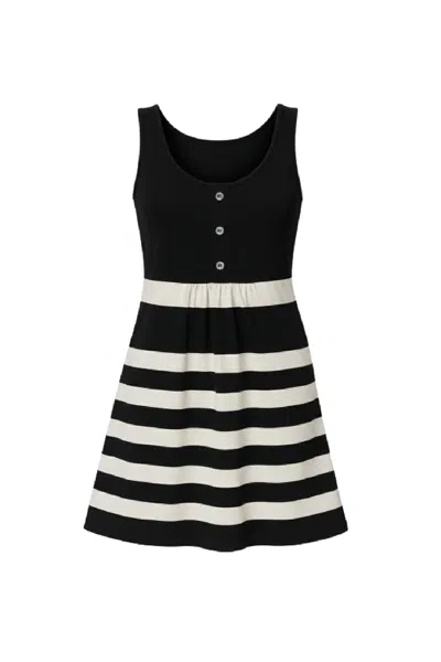 Conquista Women's Black & White Striped Sleeveless Tunic Top