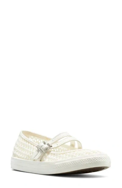 Converse Chuck Taylor All Star Dainty Mary Jane Sneaker In White