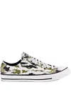Converse Chuck Taylor All Star Sneakers In White