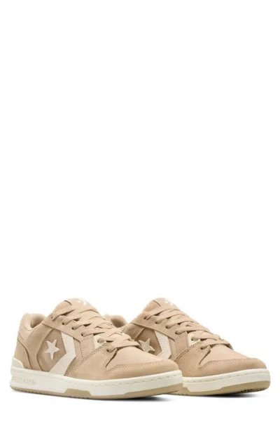 Converse Cl98 Sneaker In Neutral