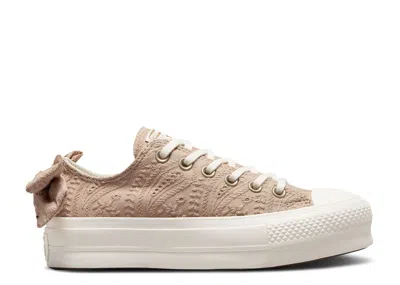 Converse Wmns Chuck Taylor All Star Lift Low 'bow' In Brown