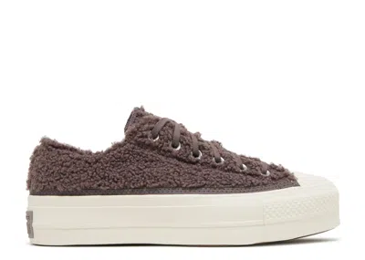 Converse Wmns Chuck Taylor All Star Platform Low 'cozy Sherpa - Violet Ore' In Brown