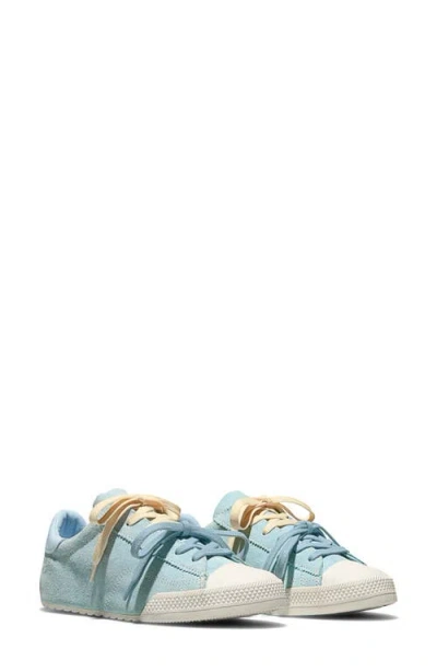 Converse Gender Inclusive Chuck Taylor Lo Sneaker In Blue