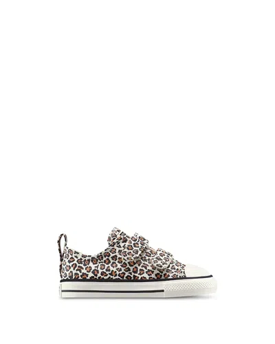 CONVERSE GIRLS' CHUCK TAYLOR ALL STAR 2V LEOPARD SNEAKERS - TODDLER, LITTLE KID