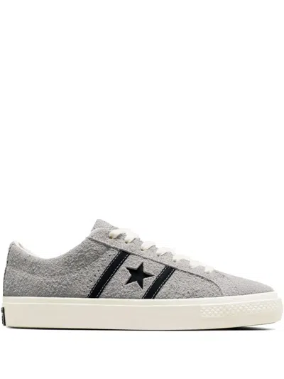 Converse One Star Academy Pro Sneakers In 灰色