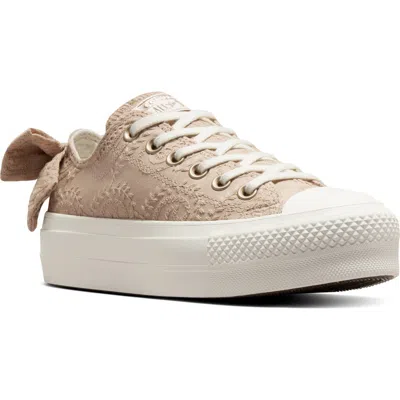 Converse Platform Embroidered Oxford Sneaker In Gold