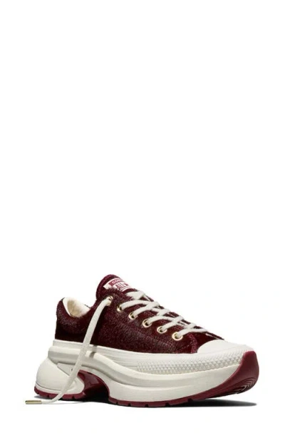 Converse Run Star Crush Low Top Sneaker In Burgundy