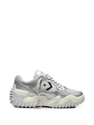 Converse Wave Motion Sneakers In Silver