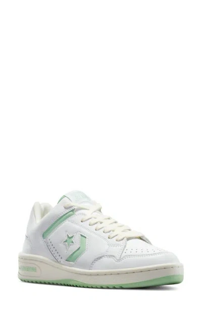 Converse Weapon Oxford Sneaker In White/white/sour Glow