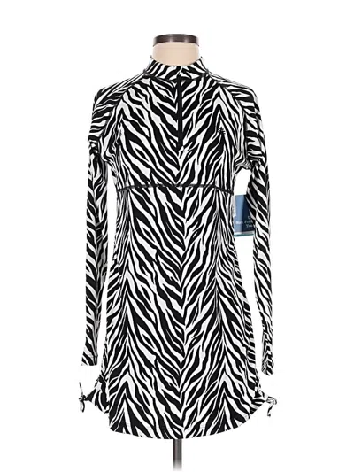 Pre-owned Coolibar Casual Dress In Silver