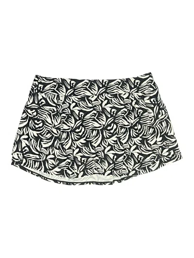 Pre-owned Coolibar Casual Skirt In White