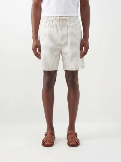 Coor Shorts Men Color Grey In Neutral