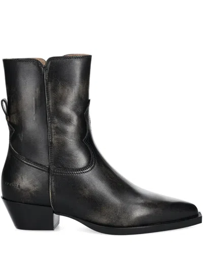 Copenhagen Pointed-toe Leather Boots In Black