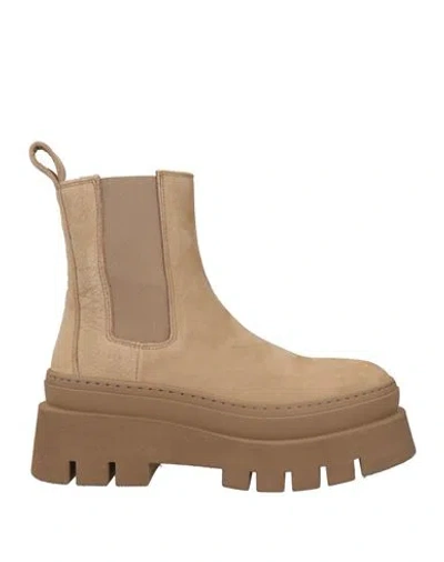 Copenhagen Shoes Woman Ankle Boots Beige Size 8 Leather In Neutral