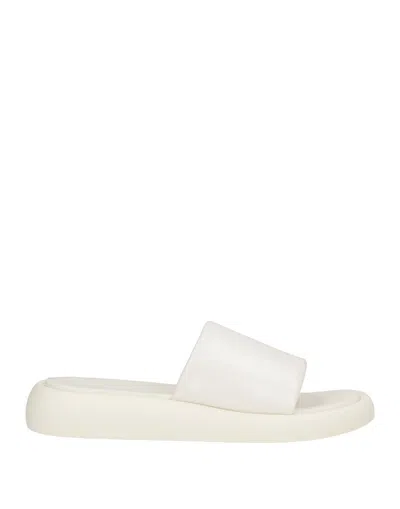 Copenhagen Studios Sandals In Off White