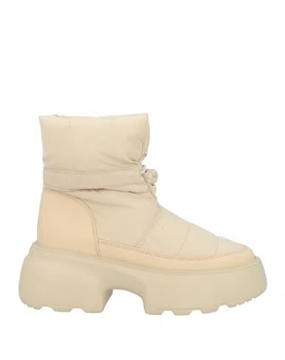 Copenhagen Studios Woman Ankle Boots Beige Size 6 Textile Fibers
