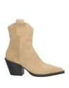 Copenhagen Studios Woman Ankle Boots Beige Size 8 Leather