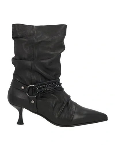 Copenhagen Studios Woman Ankle Boots Black Size 7 Leather