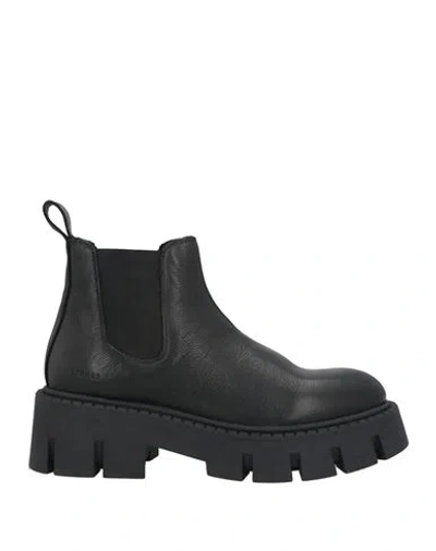 Copenhagen Studios Woman Ankle Boots Black Size 8 Calfskin