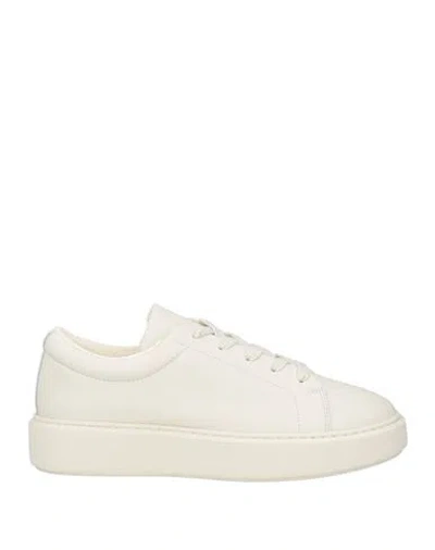 Copenhagen Studios Woman Sneakers Beige Size 8 Calfskin